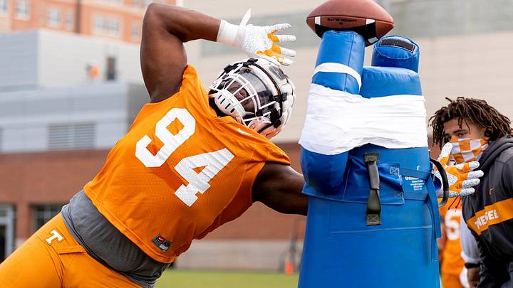 Vols Butler Named Semi-Finalist For Prestigious Campbell Trophy