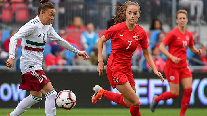WATCH: Longhorns Senior Julia Grosso Clinches Canadian Soccer's First Olympic Gold