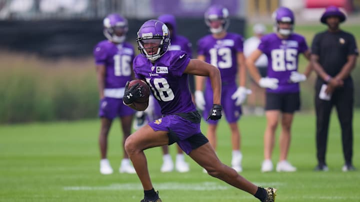 Vikings WR Justin Jefferson Suffers Left Shoulder Injury in Practice