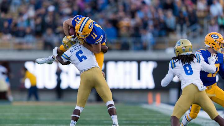 North of the border, former Bruins make CFL rosters