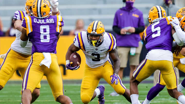 Preview: LSU-UCLA Gameday Notes and Stories Ahead of Kickoff