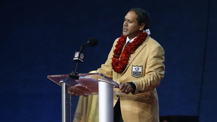 Troy Polamalu Thanks Mike Logan During Hall of Fame Induction Speech