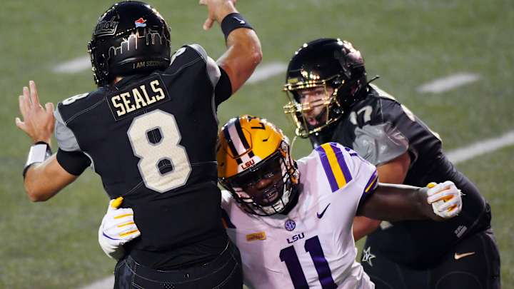 LSU Football Will Need to Lean on Veteran Offensive, Defensive Lines in 2021