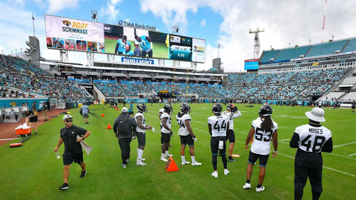 Jaguars' Scrimmage Notes: Five Observations On the Defense, Including Chaisson, Blitzes and a 3-4 Defense Jaguars' Scrimmage Notes: Five Observations On the Defense, Including Chaisson, Blitzes and a 3-4 Defense
