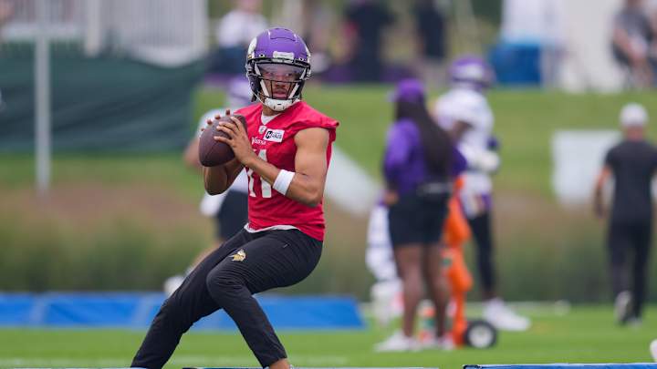 Vikings Activate QB Kellen Mond From Reserve/COVID-19 List