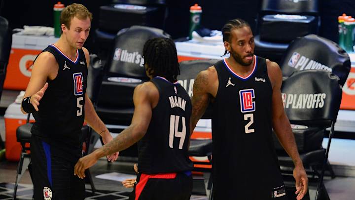 Photo: Kawhi Leonard, Paul George, and LA Clippers Support Team at Summer League