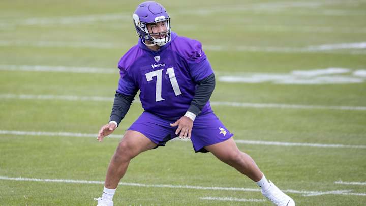 Vikings First-Rounder Christian Darrisaw Undergoes 'Minor Procedure' for Core Injury Vikings First-Rounder Christian Darrisaw Undergoes 'Minor Procedure' for Core Injury