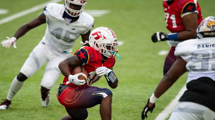 LSU Freshmen Running Backs Corey Kiner, Armoni Goodwin Making Most of Fall Camp Reps