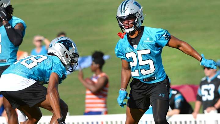 Roundtable: Who has the Most Pressure in This Week's Preseason Game vs Colts? Roundtable: Who has the Most Pressure in This Week's Preseason Game vs Colts?