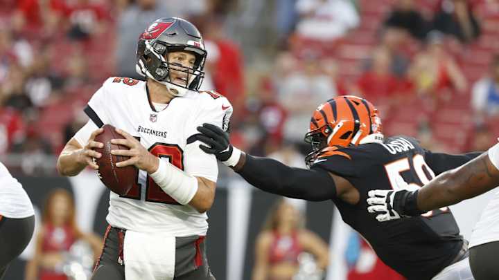 Bengals Fear Joseph Ossai May Have Suffered a Broken Wrist