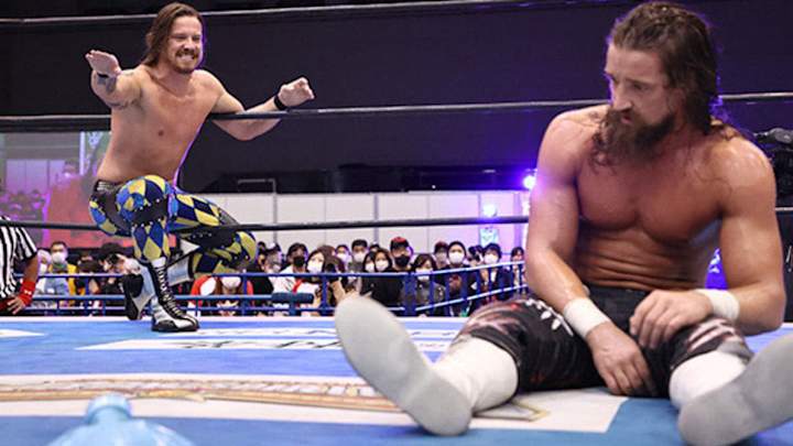 Jay White and David Finlay Bring Feud to Center Stage at New Japan Show in L.A. Jay White and David Finlay Bring Feud to Center Stage at New Japan Show in L.A.