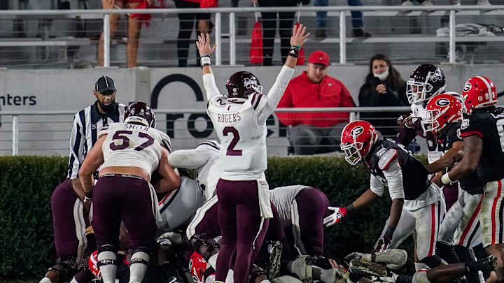 Open Mississippi State QB Battle Continues In Fall Scrimmage, Will Rogers and Chance Lovertich Continue to Be in Front