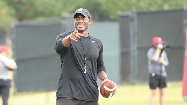 Is Roy Manning Recruiting for Both Lincoln Riley and Oklahoma? Is Roy Manning Recruiting for Both Lincoln Riley and Oklahoma?