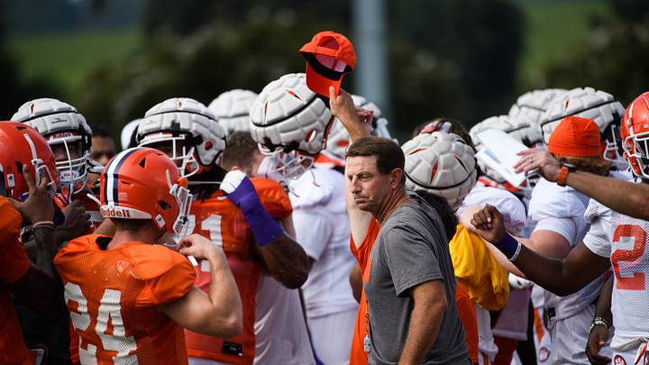 Iron Sharpens Iron; Clemson Defense Helps Offense Prepare for Georgia Bulldogs Iron Sharpens Iron; Clemson Defense Helps Offense Prepare for Georgia Bulldogs