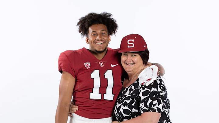 Northeast Pass-Catcher Ayomanor Focused on Three Schools, Nearing a Decision Northeast Pass-Catcher Ayomanor Focused on Three Schools, Nearing a Decision