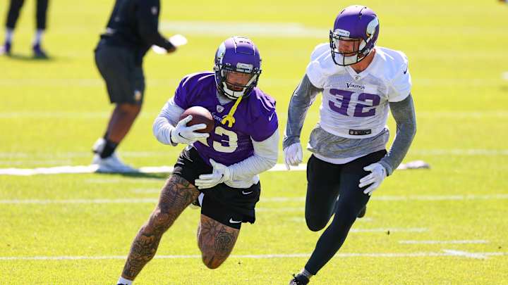 Vikings Linebacker Cameron Smith Announces Retirement From NFL Vikings Linebacker Cameron Smith Announces Retirement From NFL