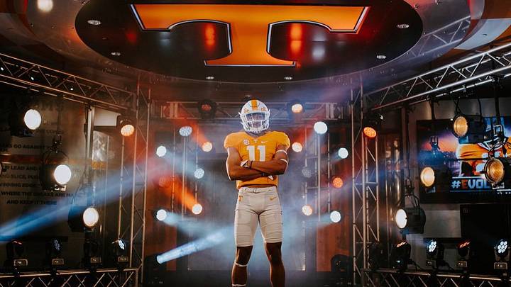 Top Vols WR Target Down to Three Schools, Focused on Decision