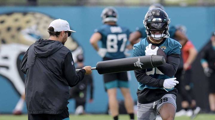 Jaguars Weekend Notebook: Everything Meyer and Lawrence Said About Non-Quarterback Topics