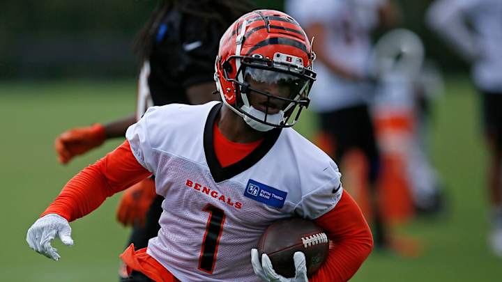 Watch: Joe Burrow Connects With Ja'Marr Chase for 50-Yard Touchdown