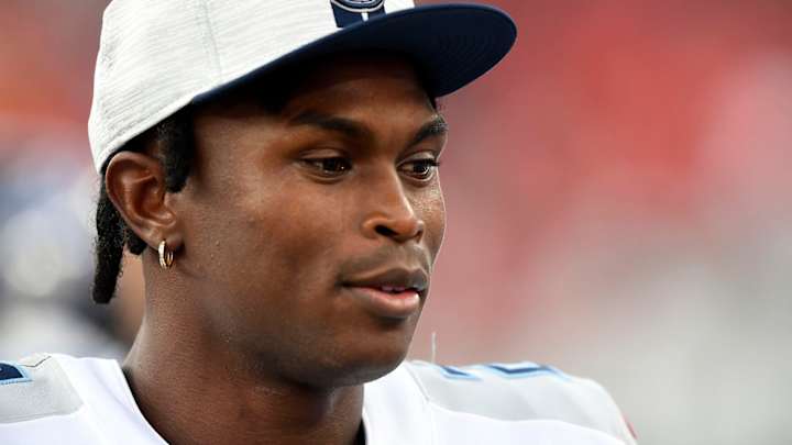 Offense Finally Comes Together as Jones Gets Back to Work Offense Finally Comes Together as Jones Gets Back to Work