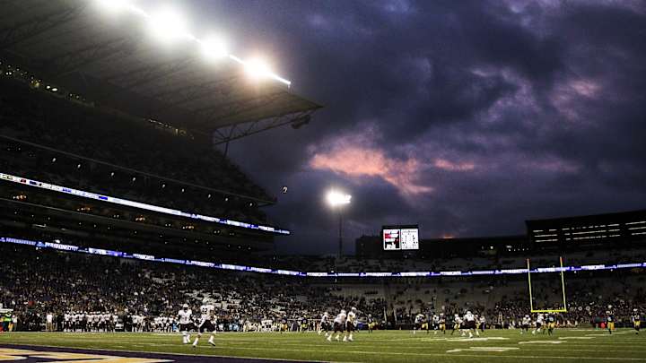 Painfully One-Sided UW-Montana Series Should Come to Merciful End