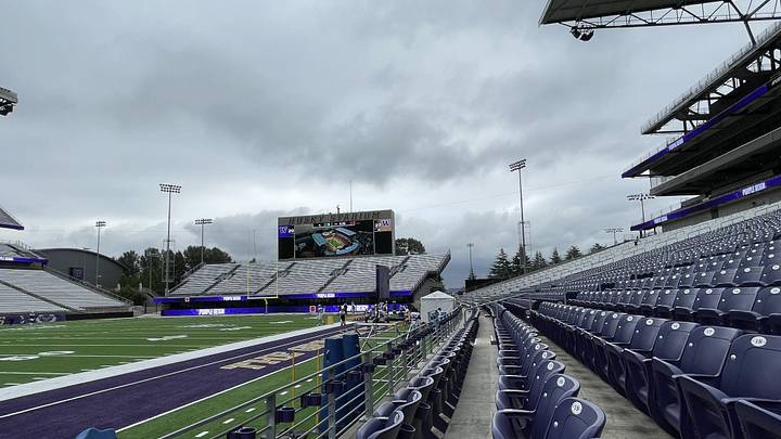 See Where Huskies Land in SI's Pac-12 Preseason Power Rankings