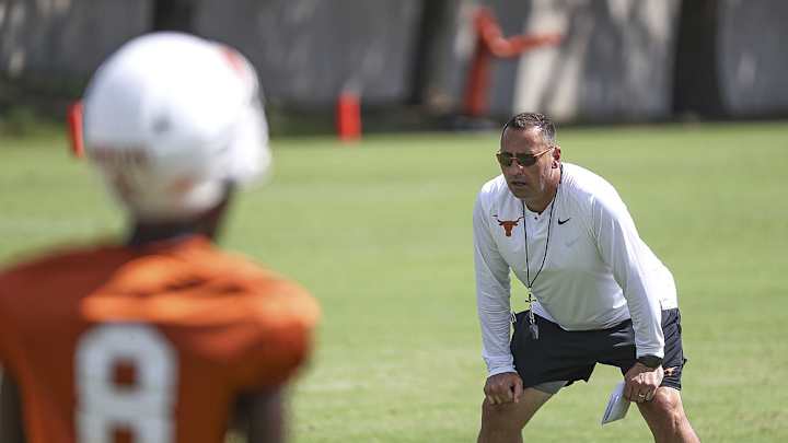 Longhorns Land Commitment From Talented DL Jaray Bledsoe Longhorns Land Commitment From Talented DL Jaray Bledsoe