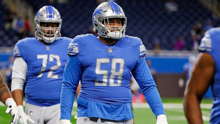 Lions OL Penei Sewell Banged Up Heading into Vikings Matchup Lions OL Penei Sewell Banged Up Heading into Vikings Matchup