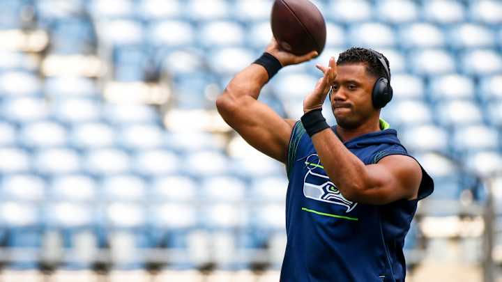Analysis: An Example of Shane Waldron Moving Russell Wilson Out of Pocket Analysis: An Example of Shane Waldron Moving Russell Wilson Out of Pocket