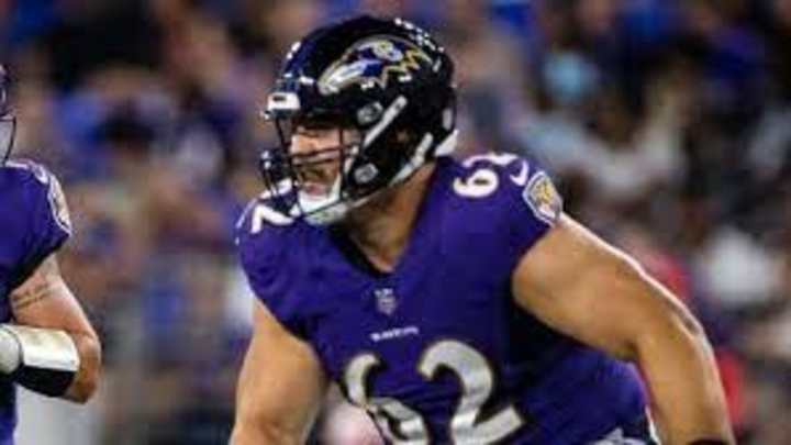 Report: Ravens Trade Offensive Lineman Greg Mancz to Dolphins