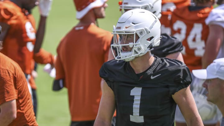 PODCAST: Breaking Down The New Longhorns QB1 Hudson Card