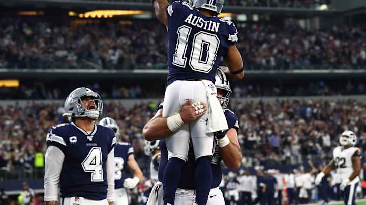 Jaguars Retain Tavon Austin