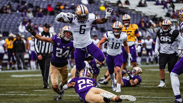 Huskies Still Need a Starting RB — Who Do You Like, Newton or Davis?