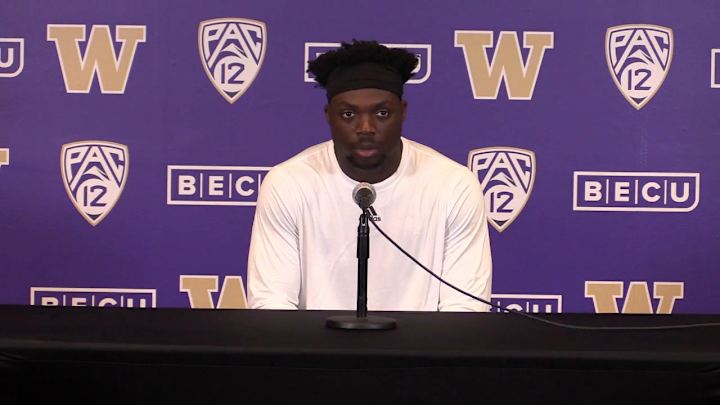 5 Enlightening Minutes with Husky ILB Edefuan Ulofoshio