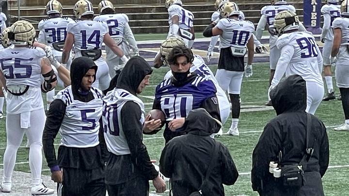 Little-Used TE, Punter Leave Huskies Before Spring Practice Begins