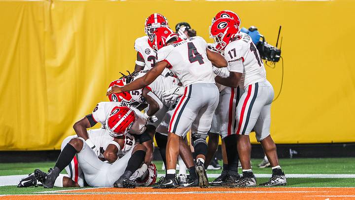 Georgia Moves Up in AP Poll Georgia Moves Up in AP Poll