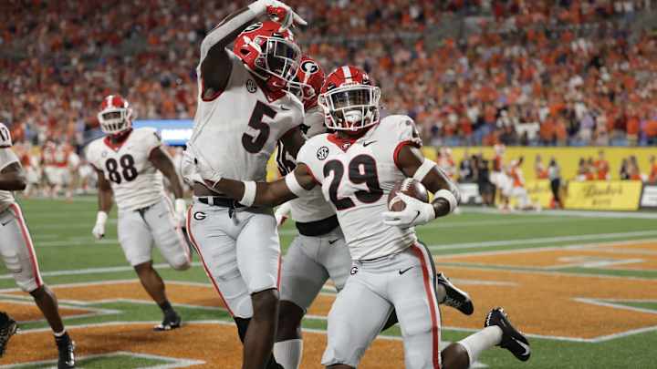 WATCH: Chris Smith Pick Six Puts Georgia On Top