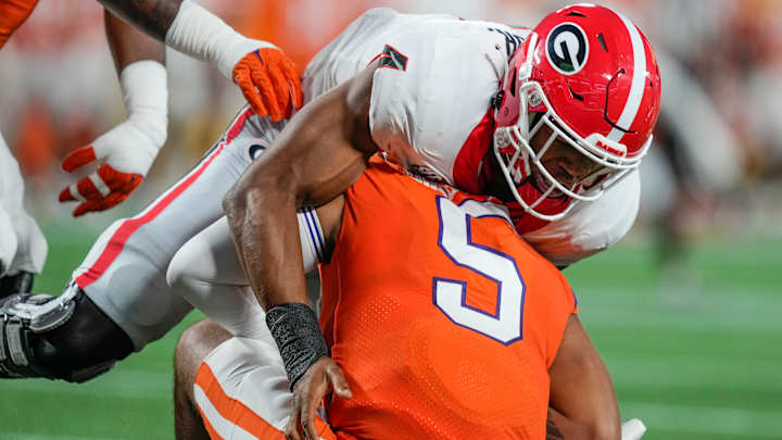 Georgia Displays Old-School Contender Qualities by Stifling Clemson in Win Georgia Displays Old-School Contender Qualities by Stifling Clemson in Win