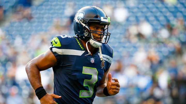 Russell Wilson, Bobby Wagner and Nick Bellore Named Seahawks' Team Captains Russell Wilson, Bobby Wagner and Nick Bellore Named Seahawks' Team Captains
