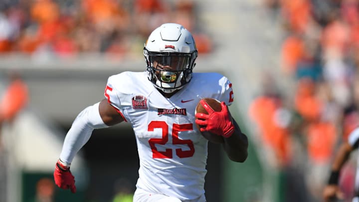 Jaguars' RB James Robinson Returns To Former Jersey Number, Will Wear No. 25 Jaguars' RB James Robinson Returns To Former Jersey Number, Will Wear No. 25