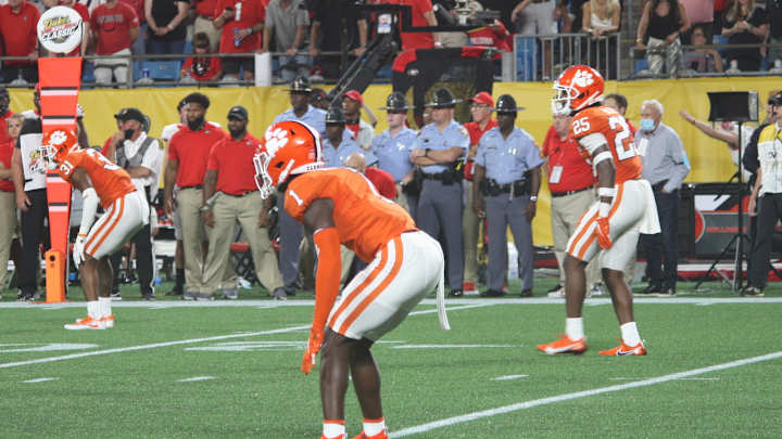 Clemson Freshman Andrew Mukuba Takes Starting Role in Stride Clemson Freshman Andrew Mukuba Takes Starting Role in Stride