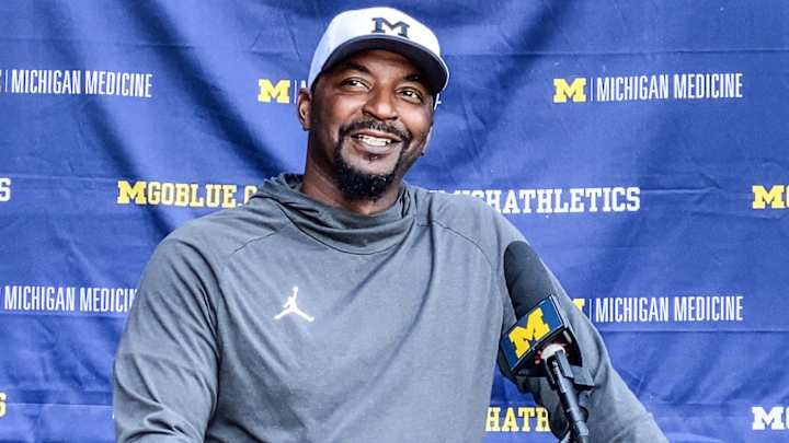 Steve Clinkscale Praises Mike Macdonald, Defensive Staff
