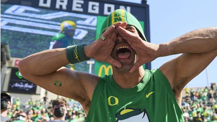 Pac-12 Bowl Projections: Oregon, UCLA Lead Rose Bowl Predictions Pac-12 Bowl Projections: Oregon, UCLA Lead Rose Bowl Predictions