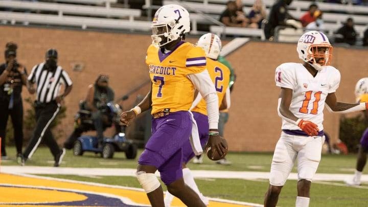 Benedict Mauls Edward-Waters, 44-3