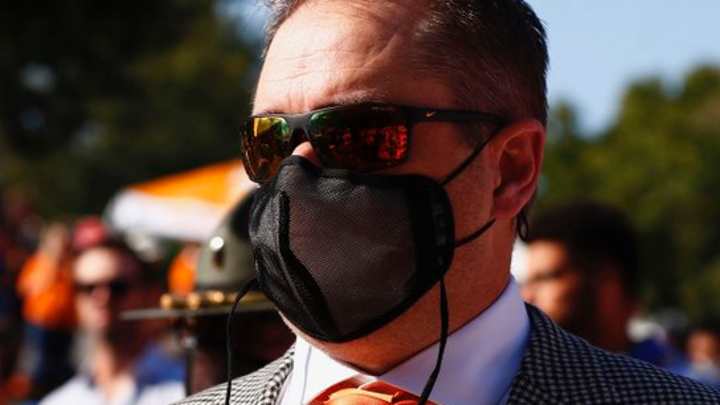 Look: Josh Heupel Honoring Johnny Majors with Outfit for 'Johnny Majors Classic' Look: Josh Heupel Honoring Johnny Majors with Outfit for 'Johnny Majors Classic'