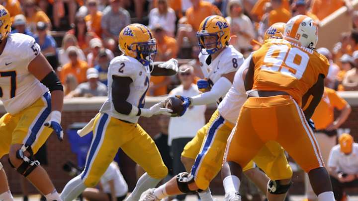 VR2 on SI Podcast: Recapping Tennessee-Pitt & Hooker's Performance