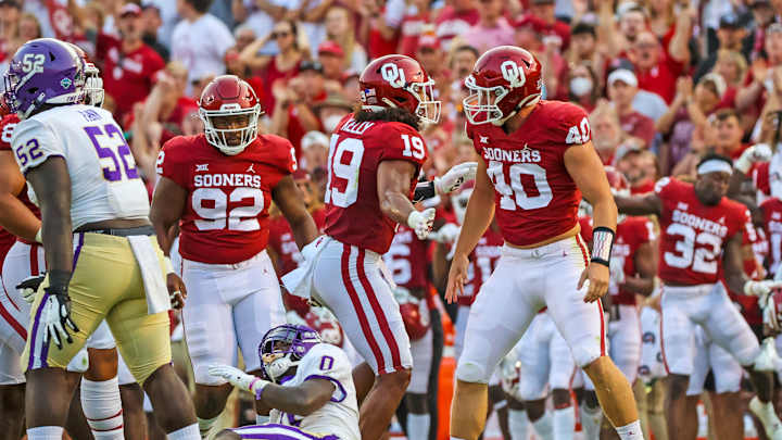 Oklahoma DE Ethan Downs is Embracing the New Culture Under Brent Venables