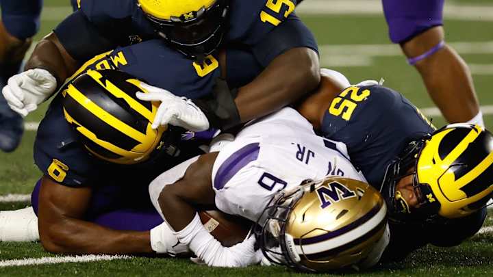 Offense-Challenged Huskies Get Evicted from Big House, Lose 31-10