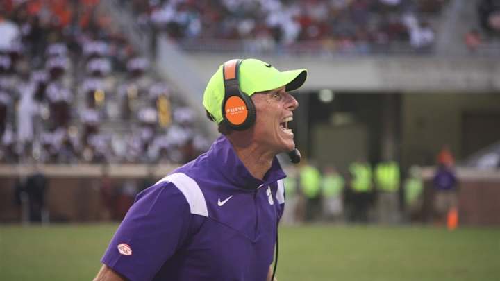 Venables: Holding Offenses Out of End Zone Two Straight Weeks 'Not Easy Thing to Do'