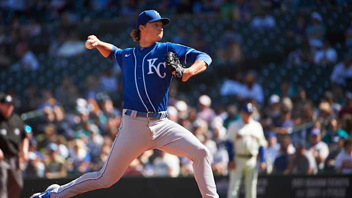 Singer, Royals Host Astros in Game One of Series Singer, Royals Host Astros in Game One of Series